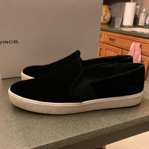 Vince Blair 12 Velvet Sneakers. Like new. Velvet.